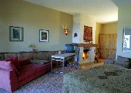 отель Avan Villa Tufenkian: Номер Queen Balcony Fire Sofa отель Avan Villa Tufenkian: Номер Queen Balcony Fire Sofa