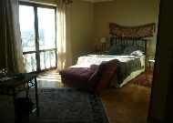 отель Avan Villa Tufenkian: Номер Queen Bed Balcony Loveseat отель Avan Villa Tufenkian: Номер Queen Bed Balcony Loveseat