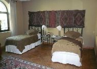 отель Avan Villa Tufenkian: Номер Twin Bed Balcony отель Avan Villa Tufenkian: Номер Twin Bed Balcony