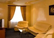 отель Dilijan Resort: Гостинная номера Suite отель Dilijan Resort: Гостинная номера Suite