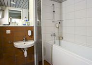 гостиница GoHotel Schnelli: Ванна семейный номер гостиница GoHotel Schnelli: Ванна семейный номер
