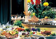 отель Meriton Grand Hotel Tallinn: шведский стол отель Meriton Grand Hotel Tallinn: шведский стол