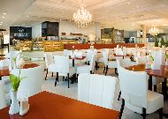 отель Meriton Conference & SPA Hotel: кафе 