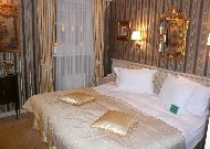 отель Ramada Vilnius: Номер bussines с гобеленами отель Ramada Vilnius: Номер bussines с гобеленами