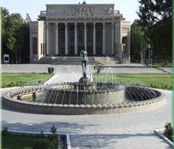 Достопримечательности Худжанда: Фонтан в городе Худжанде Достопримечательности Худжанда: Фонтан в городе Худжанде