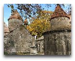  Армения: Монастырь Санаин