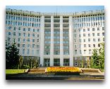  Молдавия: Здание Парламента Молдавии