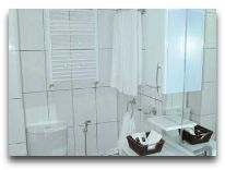 отель Afra: ванная 