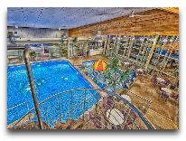 отель AQVA Hotel & Spa: Вид на бассейн