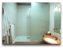 отель Ararat Hotel: Ванная комната
