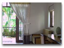 отель Bamboo VillageBeach Resort & Spa: Deluxe Room - выход на террасу