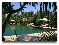 отель Cham Villas Resort: Бассейн