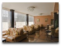 отель Crown Hotel Baku: Холл