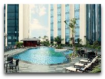 отель Crowne West Plaza Hanoi: Открытый бассейн
