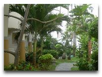 отель Dynasty Mui Ne Beach Resort: Территория отеля
