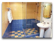 отель Erebuni Hotel: Ванная комната