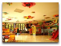 отель Furama Resort Danang: детская комната