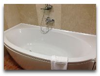отель Georgia Palace Hotel: Ванная в номере Suite Venezia