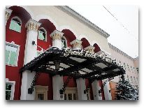 отель Grand Hotel Tien Shan: Фасад 