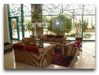отель Grand Turkmen: Холл отеля