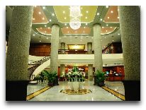 отель Halong Plaza: Холл отеля