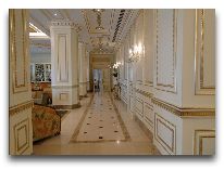 отель Hazyna Hotel: Холл