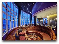 отель Hilton Baku: Бар вращающийся на 360 градусов.