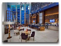 отель Hilton Batumi: Tandila Lobbi CafГ© Bar 