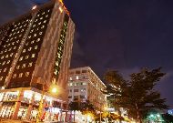 Ibis Saigon South Hotel