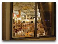 отель Intourist Palace Hotel: Ресторан Тбилиси