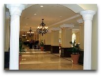 отель Lotte City Hotel Tashkent Palace: Холл отеля