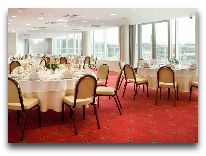 отель Meriton Grand Conference & SPA Hotel: Конференц-зал (банкетный)