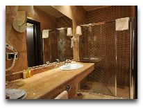 отель National Hotel Yerevan: Ванная в номере 
