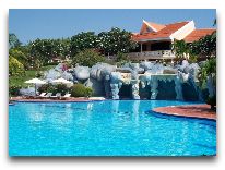 отель Phu Hai Resort: Бассейн