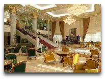 отель President Hotel: Холл