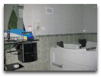 отель Рахат: Ванная в люксе
