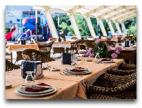 отель Ramada Hotel Baku: Летняя веранда