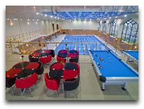 отель Ramada Plaza Gence: Крытый бассейн