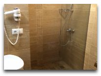 отель Republica: Ванная комната 