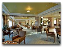 отель Rixos Prykarpattya Hotel: Лобби второго этажа