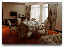 отель Royal Tulip Almaty: Номер Presidential Suite