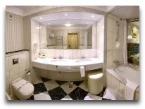 отель Швейцарский: Номер полулюкс - ванная