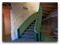 отель St. Olav: Лестница между этажами