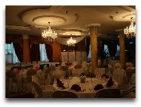 отель Taj Palace Hotel: Ресторан