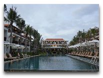 отель Vinh Hung Emerald Resort Hotel: Бассейн