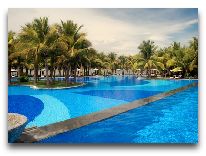 отель Vinpearl Luxury Nha Trang Resort: Бассейн