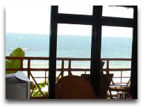 отель White Sands Resort: Beach Front Room