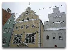  Латвия: информация для туристов, фото: Три брата в Риге