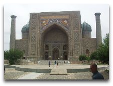  Узбекистан: общая информация, фото: Медресе в Самарканде