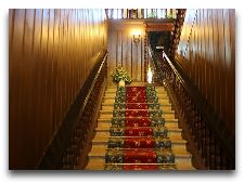  Замок Алатскиви: Лестница